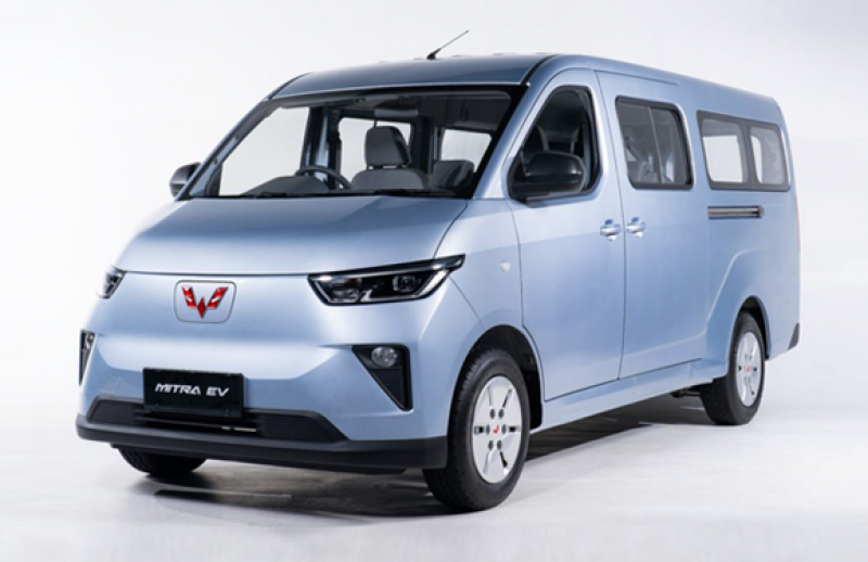 Mobil Toyota MITRA EV