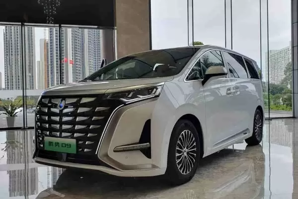 Spesifikasi BYD Denza D9 MPV Listrik Kelas Premium